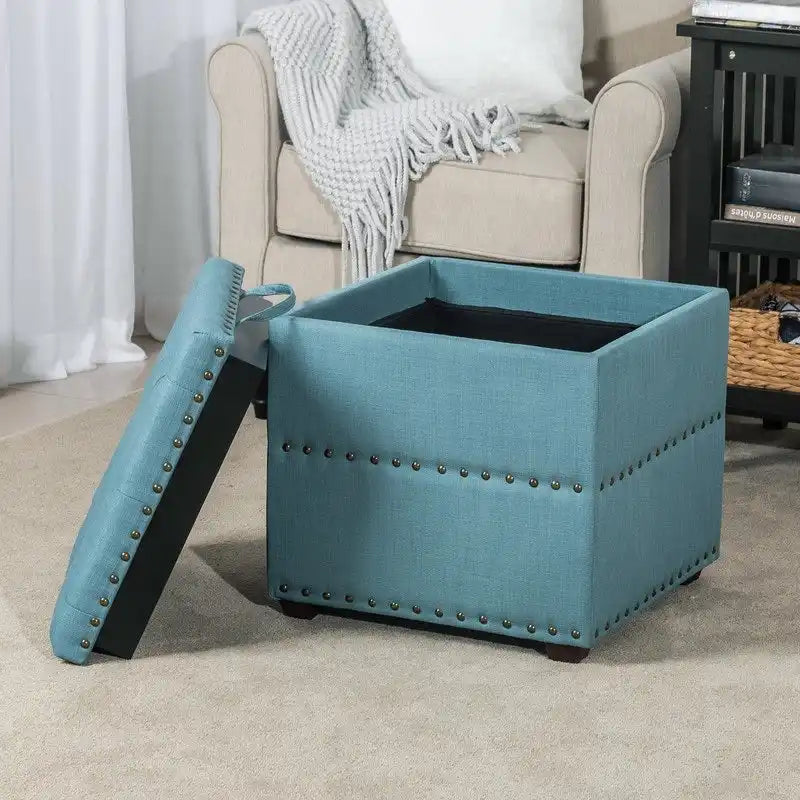 Quadratischer Stoffhocker mit Tablett
