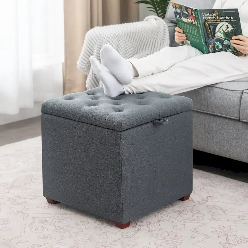 Quadratischer Stoffhocker mit Tablett