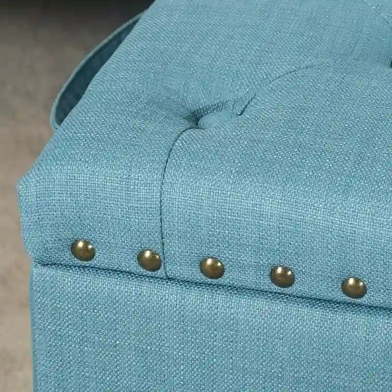 Quadratischer Stoffhocker mit Tablett