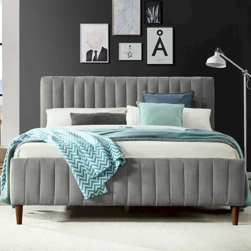 Gepolstertes Queen-Size-Plattformbett