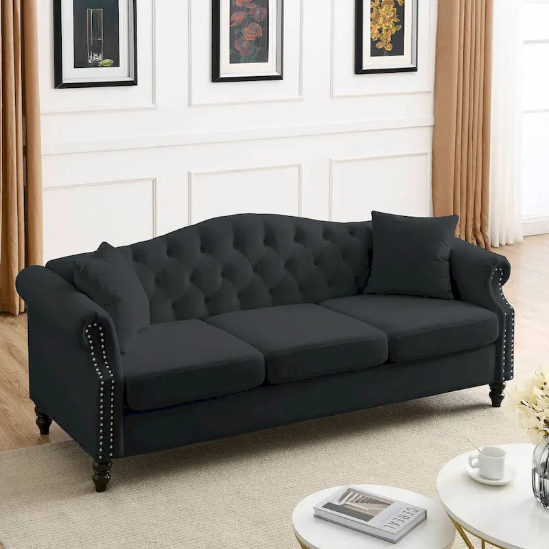Chesterfield 3-Sitzer Polstersofa mit Zierheftung, Rollarmlehnen und Nagelbesatz